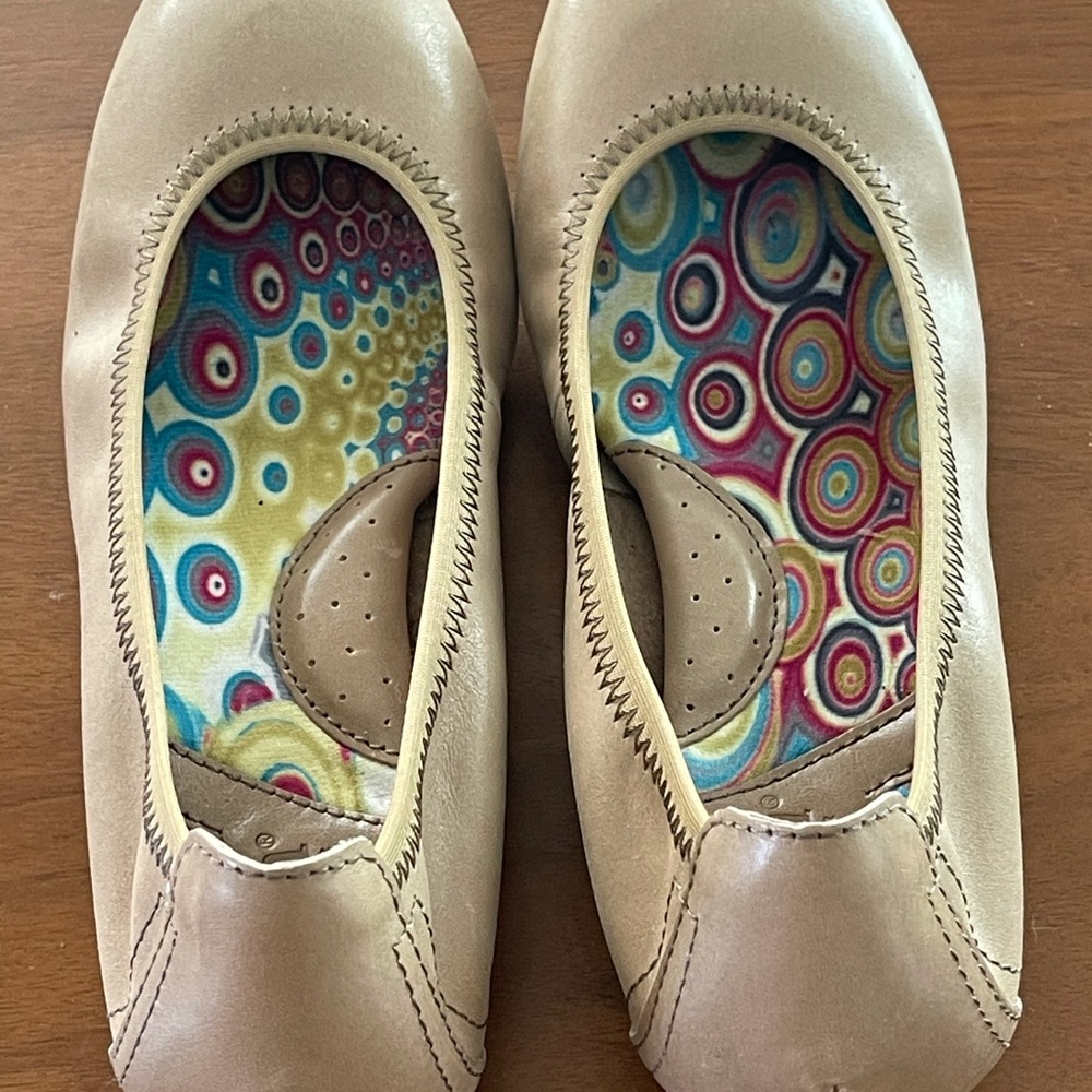 Born Julianne Ballerina Flats